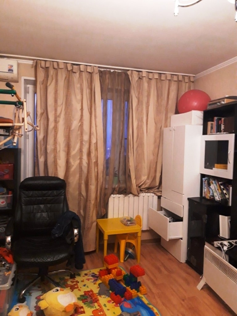  1-      .